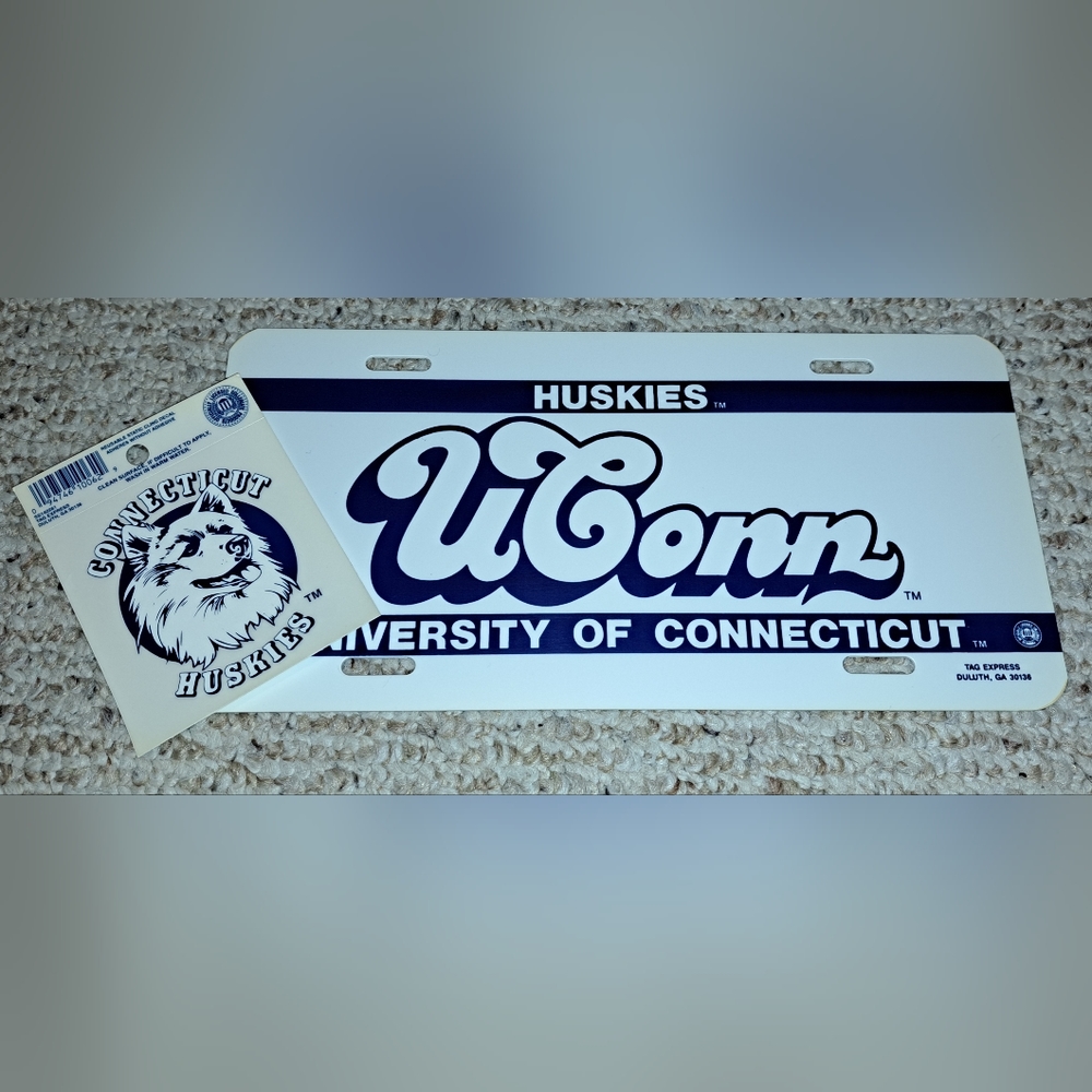University of Connecticut UCONN HUSKIES License Plate Tag New & Free Dec…